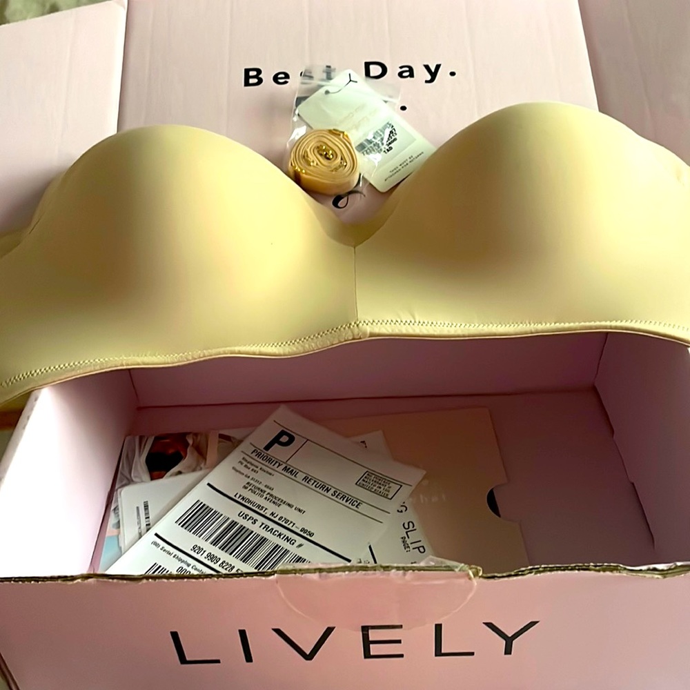 New Lively strapless bra 36DDD